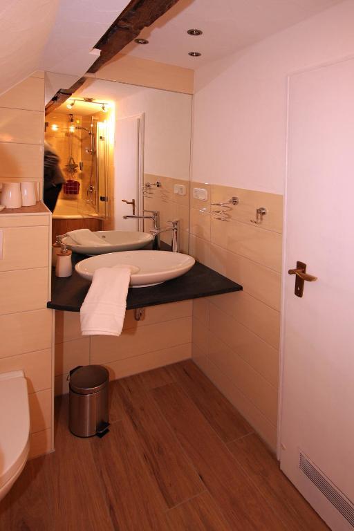 Hotel Restaurant Lindenhof Bad Laasphe Quarto foto